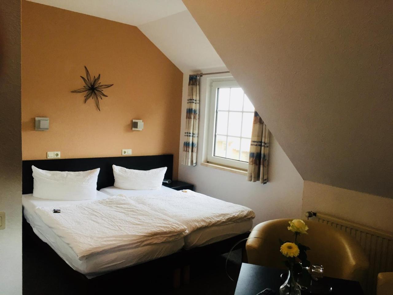 Hotel Wuelfers Gasthaus Gross Ippener エクステリア 写真